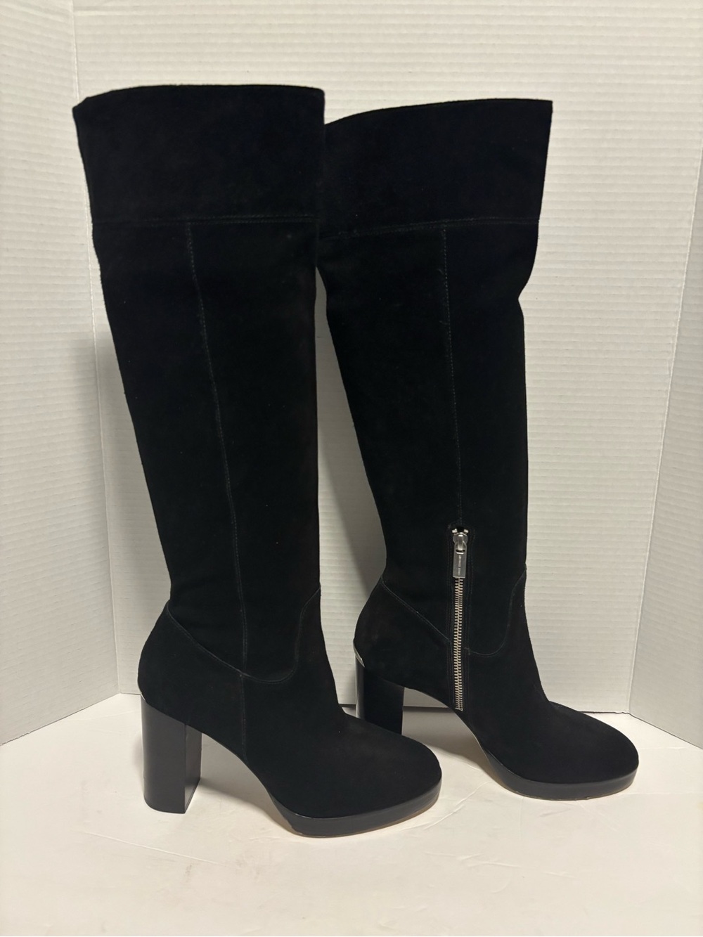Michael Kors, black suede, knee-high boots featuring a chunky heel zip  SZ 8.5